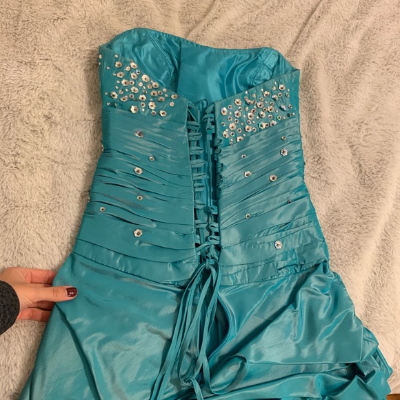 Turquoise blue, teal dress! - Picture 4 of 6